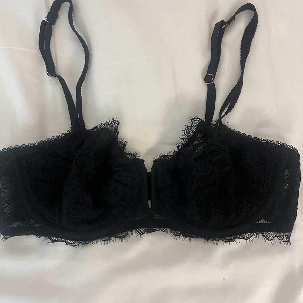 Elegant Black Lace Bra